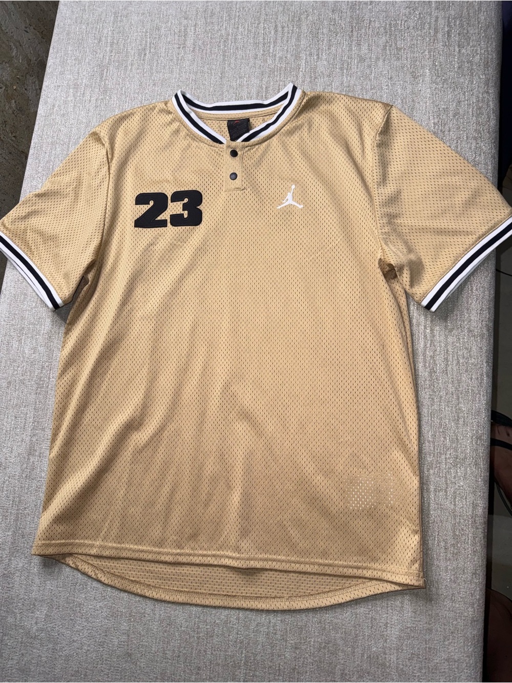 Jordan 23 Youth XL Tan Mesh Jersey Shirt Like New